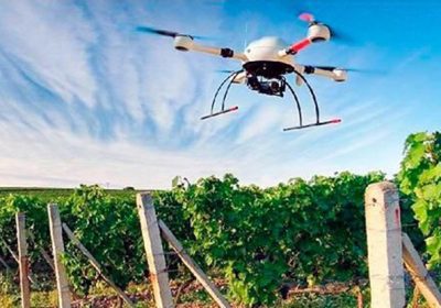 Pionera empresa de drones de Valdepeñas presenta sus múltiples aplicaciones agrícolas