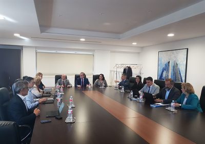 UCLM se reúne en cooperativa Virgen de las Viñas de Tomelloso