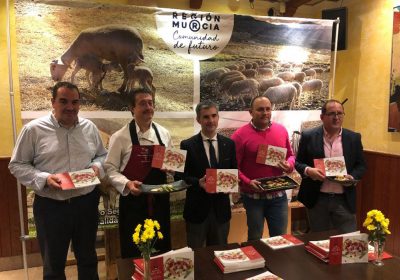 El cordero segureño se presenta en 24 recetas de cocina innovadora