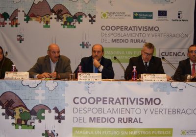 Servicios públicos de calidad, empleo estable e infraestructuras, claves contra despoblamiento