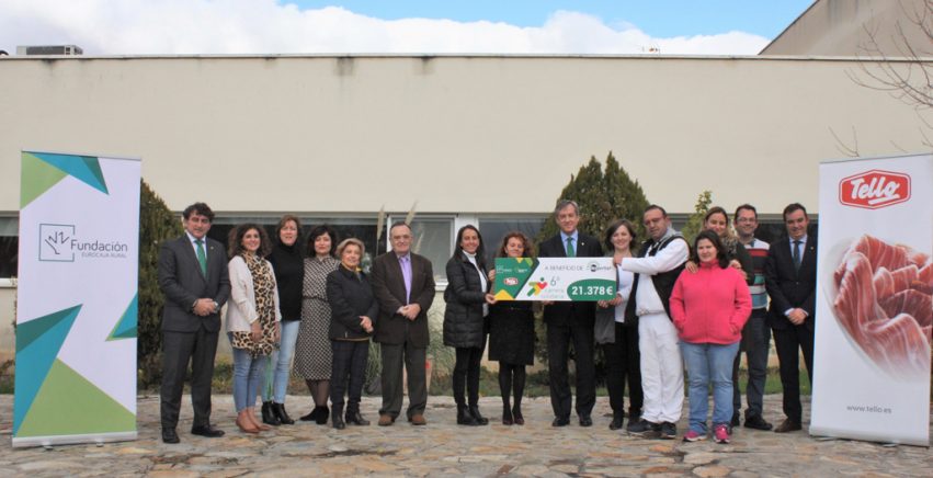 20181203 ENTREGA CHEQUE CARRERA SOLIDARIA