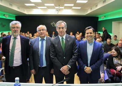 Abordan la venta de carburantes en cooperativas