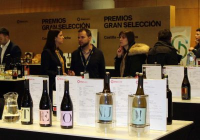 Castilla-La Mancha exhibe sus tendencias vinícolas en Enofusión