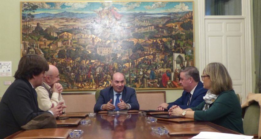 Foto Diputacion - Contrato con UAH investigacion