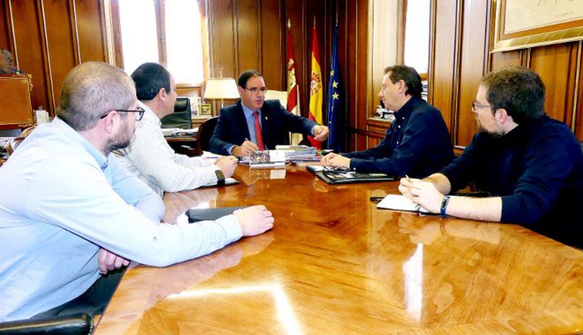 ReunionPrietoColegioAgronomos