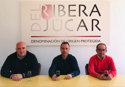 Tres Denominaciones de Origen estudian promocionar conjuntamente vinos elaborados con bobal