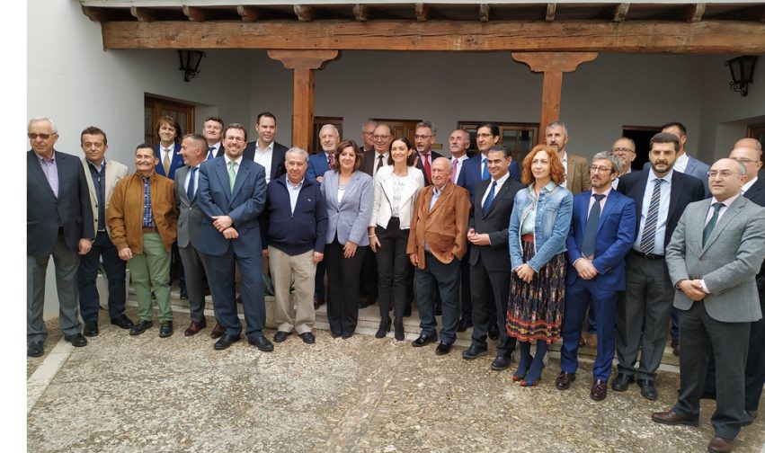 ALCALDE MINISTRA SECTOR EXPORTACION