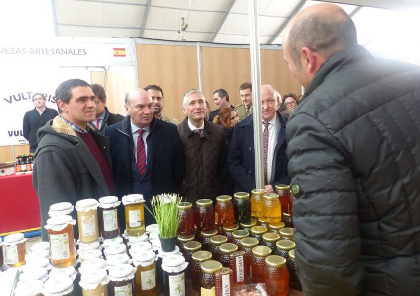 Foto Diputacion - 38 Feria Apicola 2