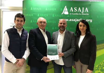 ASAJA Castilla-La Mancha habla de agricultura con Podemos