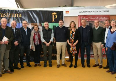 Núñez (PP) compromete su apoyo para impulsar el sector apícola de la región