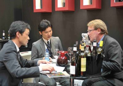 Las bodegas participantes en FENAVIN ya pueden contactar con compradores