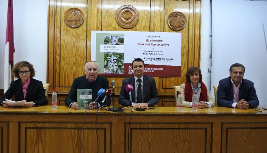 PRESENTACION LIBRO ALMENDRO1