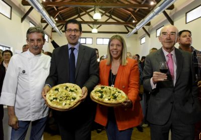 La pizza “García Pavón” da sabor al centenario del escritor tomellosero