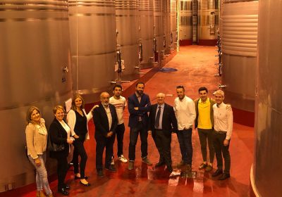 El Partido Popular de Tomelloso visita ‘Bodegas Centro Españolas’