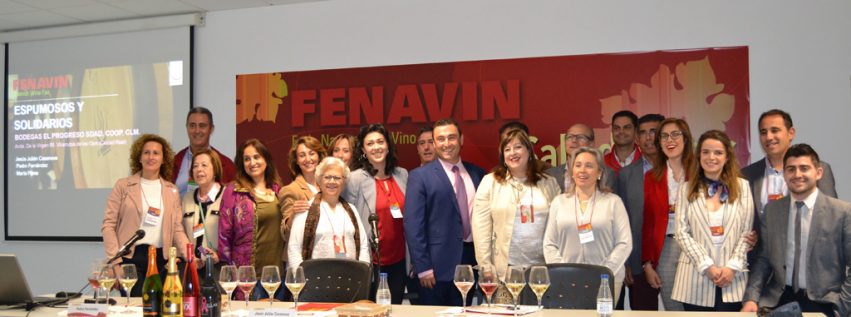 espumosos grupo final algunos asistentes