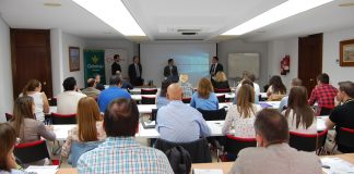 Una treintena de empresas participan en jornada sobre impuestos especiales alcohol