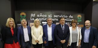 “No acabaremos con el despoblamiento sin agricultura y ganadería familiar”