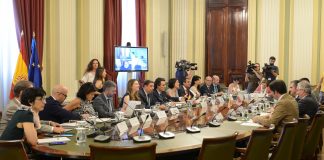 España agilizará posibilidad de articular almacenamiento temporal del aceite de oliva