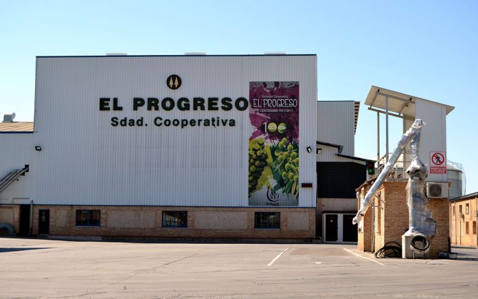 el progreso nave central patio
