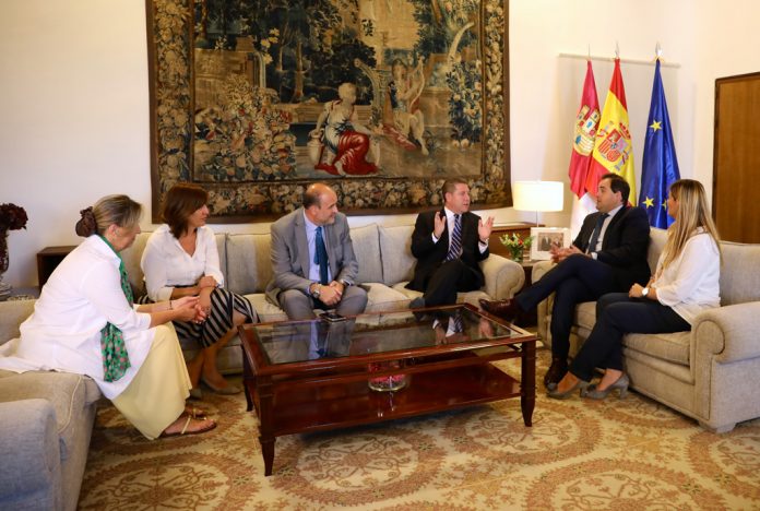 Núñez, reunión con Page en Fuensalida.1