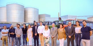 La alcaldesa de Tomelloso visita la Cooperativa Virgen de las Viñas