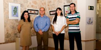 La pintora ciudadrealeña Ana Ramírez rinde homenaje al vino