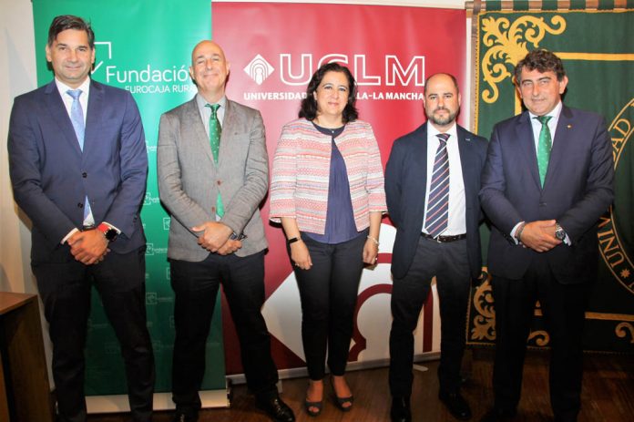 20191003 Presentación Termómetro Económico 2º Trimestre Foto familia