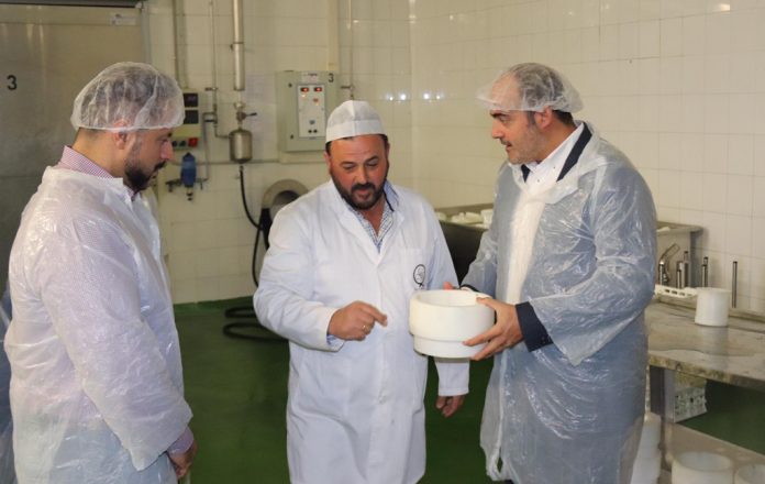 20191023 Francisco Fernández-Bravo visita cooperativa ganaderas