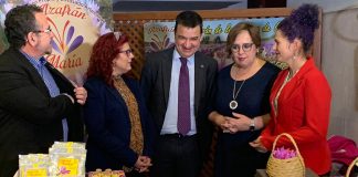 Apoya unión de la cultura con la gastronomía y la artesanía