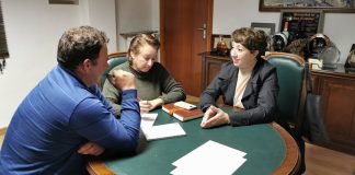 Alcaldesa de Socuéllamos inicia ronda de visitas a bodegas y cooperativas