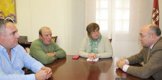 Insiste en que se cumpla compromiso del arreglo del camino de Cirujano