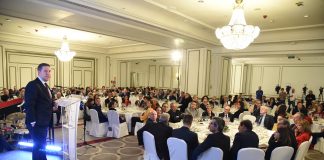 García-Page defenderá en Amsterdam y Bruselas intereses de industria agroalimentaria castellano-manchega