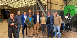 Candidatos del PP visitan explotación dedicada a comercialización de nueces