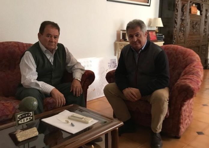 reunión alcalde y pte CUAS Consuegra -1