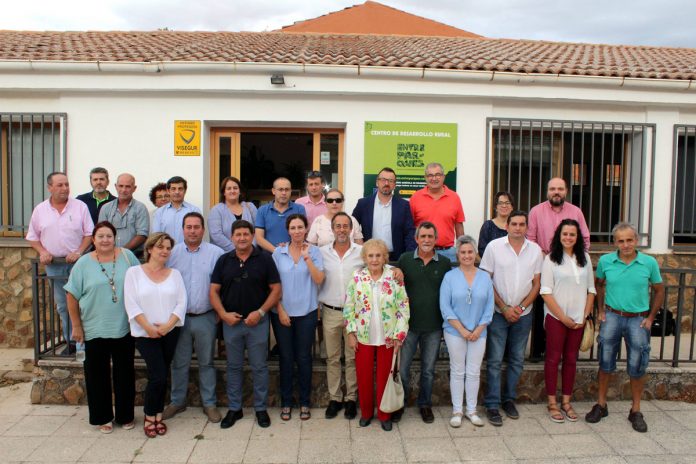 ENTREPARQUES_Asamblea con Bienvenida Pérez (c)