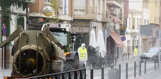 Ayuntamiento de Tomelloso y agricultores vuelven a desinfectar las calles