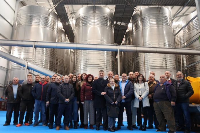 p1e2vcuacecii3m5jqm16lvgjs4