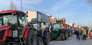 VÍDEO: Tractorada sector agrario en Tomelloso