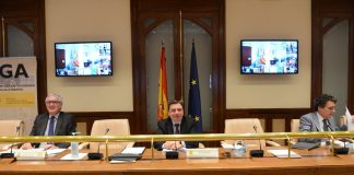 Anuncia medidas adicionales de apoyo al cerdo ibérico y Alimentos España