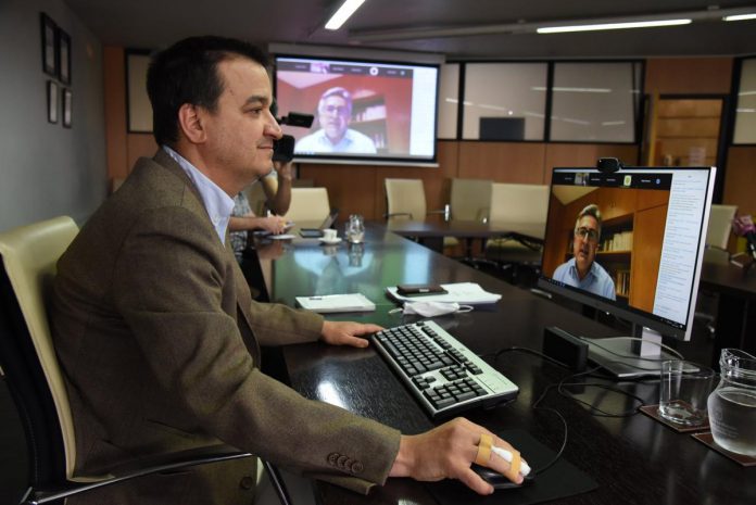 p1ecn80vrn1r8469p1cmm1m6913jd4