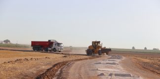 Manzanares inicia plan arreglo de caminos con obras en Los Negrizales