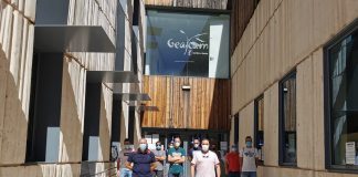 UGT y CCOO se concentran frente a Geacam contra recortes