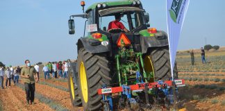 ¿En qué consiste la escarda mecánica aplicada a cultivos agrarios?