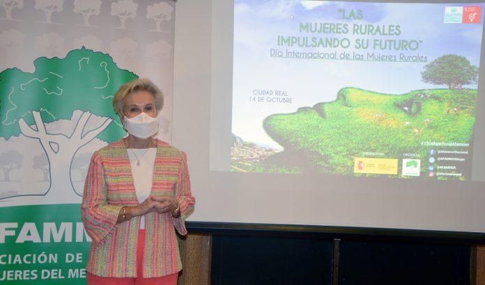 Carmen Quintanilla presidenta nacional de AFAMMER-1