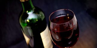 Muestra con evidencia científica efectos saludables del consumo moderado de vino consumo de vino
