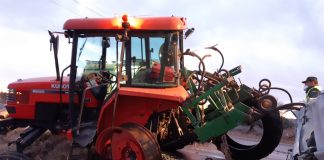 Un muerto y un herido en un accidente entre un tractor y un turismo