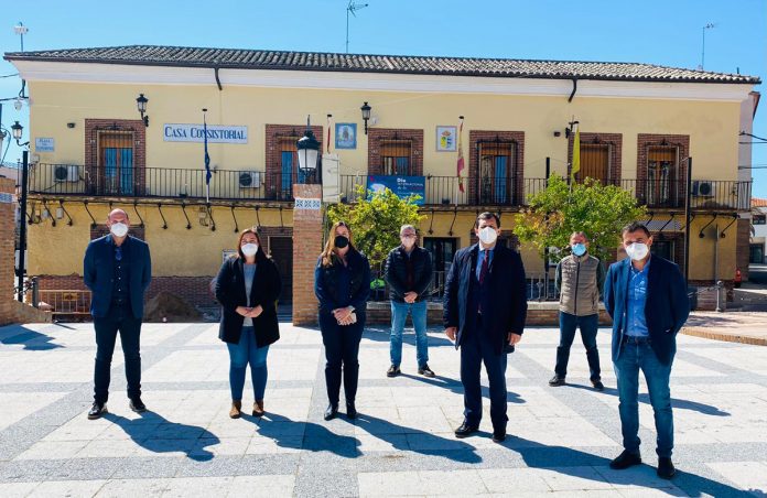 Ayudas incroporación jóvenes. Visita y reunión joven agricultora de Cebolla