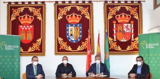 Eurocaja Rural firma convenio para desarrollo del tejido productivo de Sierra Oeste de Madrid
