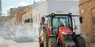 Los agricultores de Tomelloso que participaron en la desinfección de calles, “Vendimiadores del Año” agricultura esencial