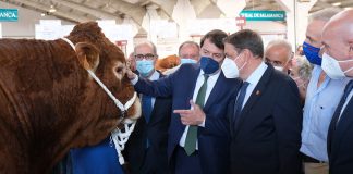 Pide una Política Agraria Común (PAC) que cuide a los profesionales del campo